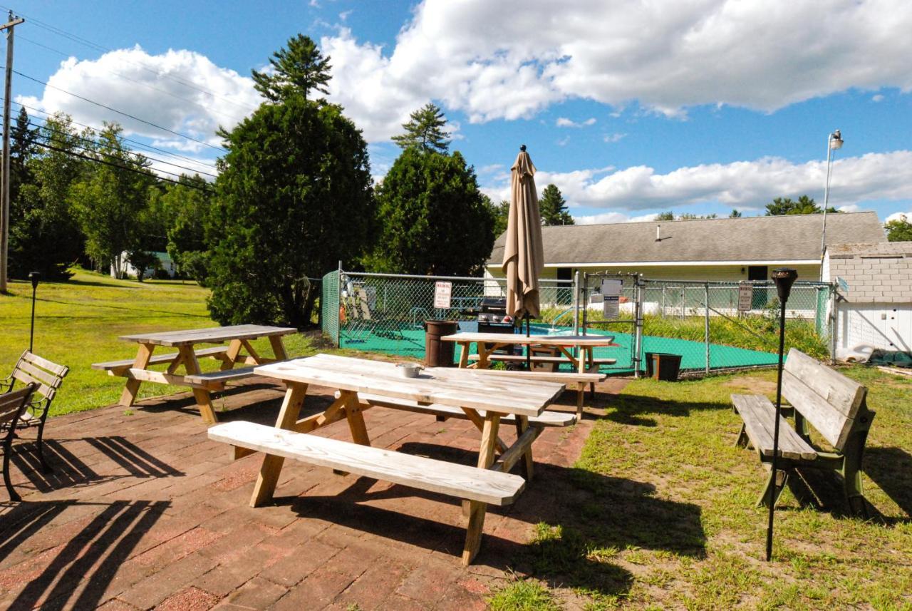Maple Leaf Lodge Schroon Lake Exteriér fotografie